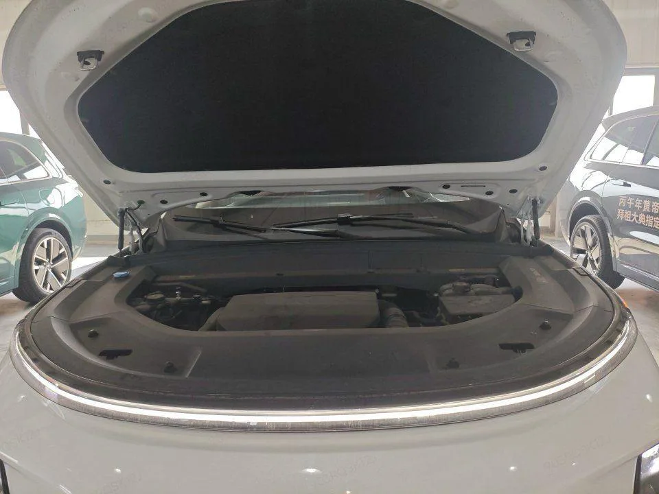Li Auto Ideal L9, 2025 — фото 10