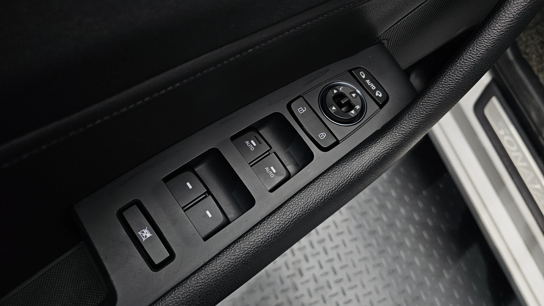 Hyundai Sonata LF Sonata, 2014 — фото 16