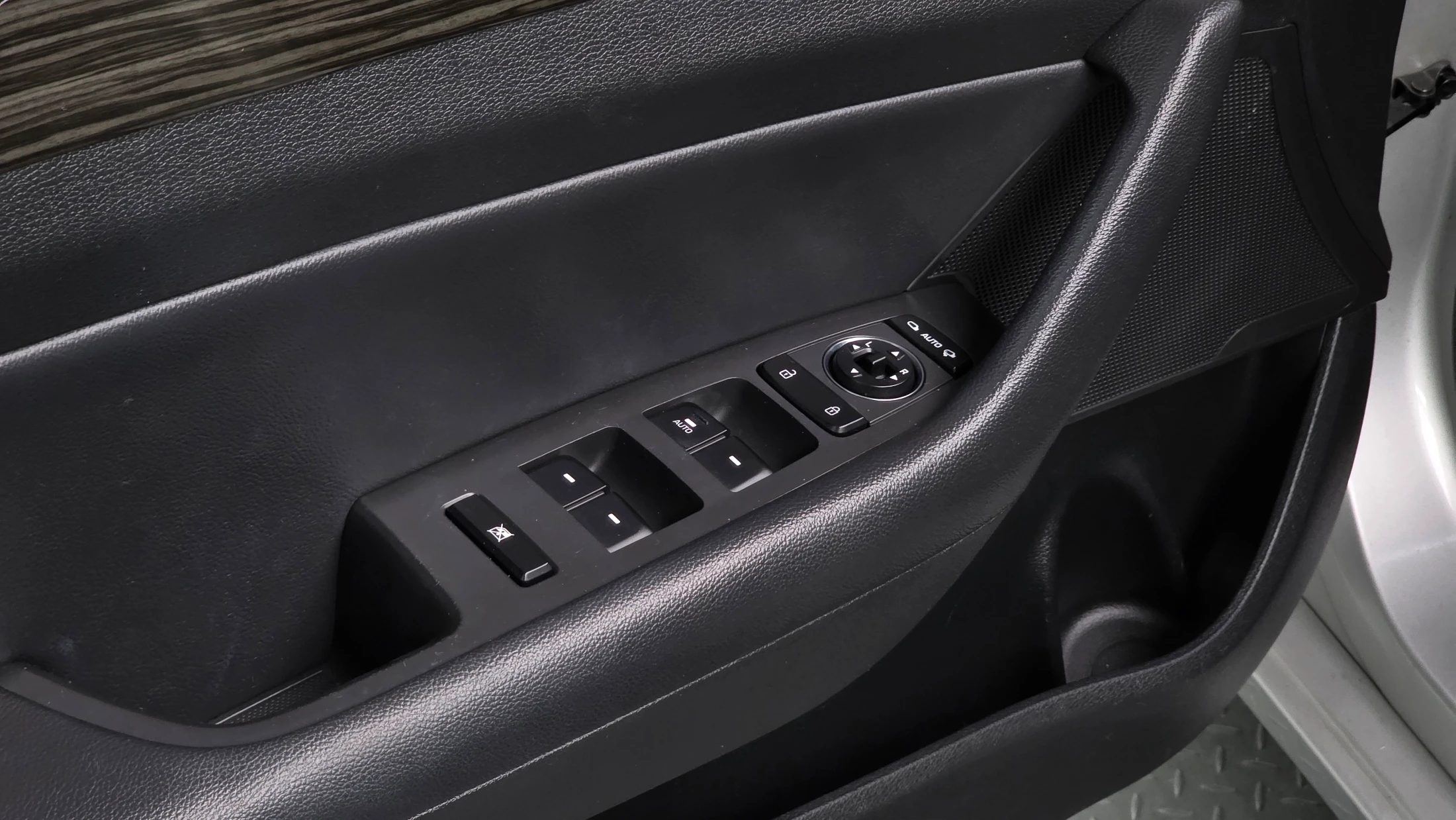 Hyundai Sonata LF Sonata, 2014 — фото 16