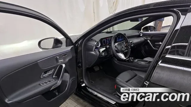 Mercedes-Benz A-Class W177, 2025 — фото 10
