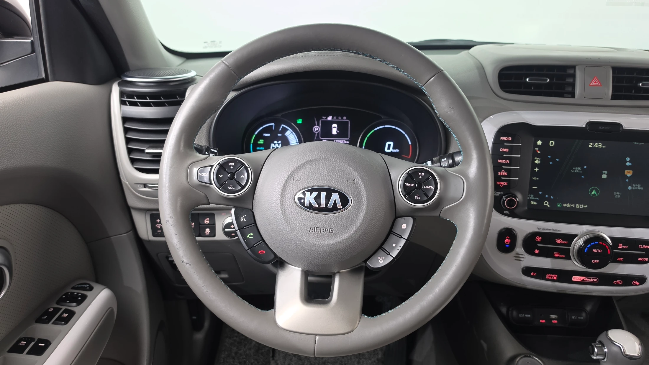 Kia Soul EV, 2016 — фото 13