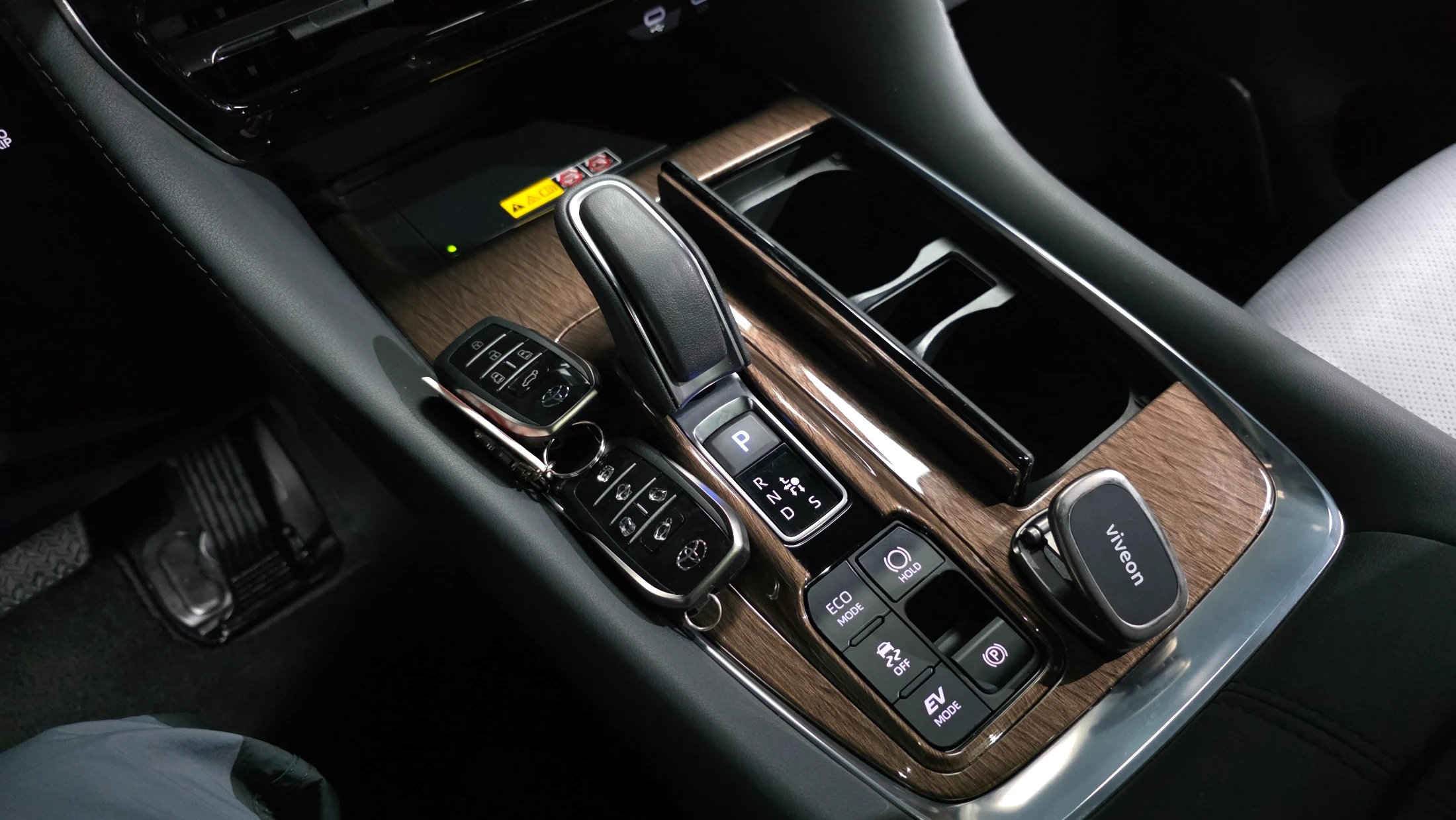 Toyota Alphard Alpad, 2025 — фото 9