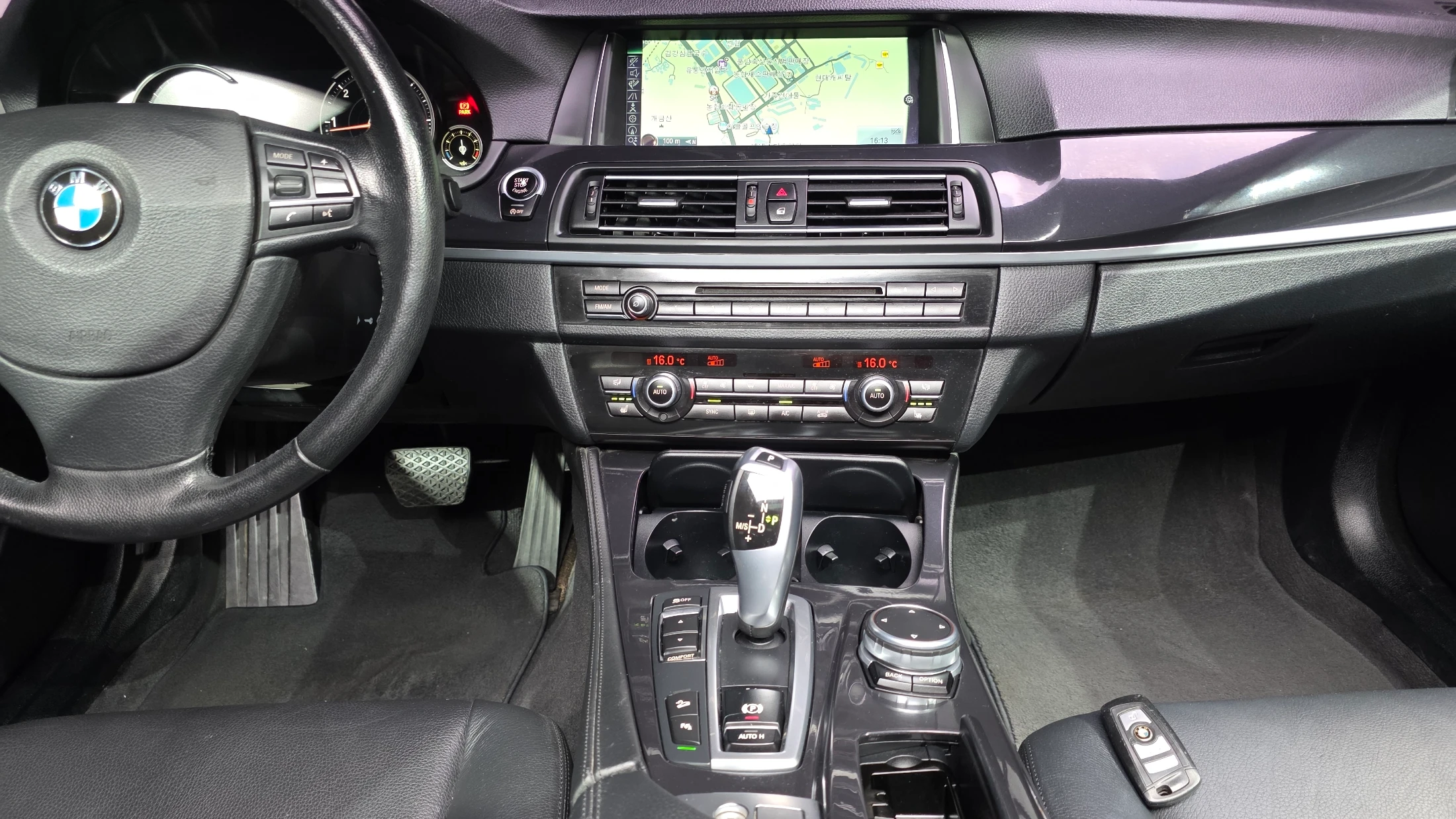 BMW 5-Series F10, 2014 — фото 15