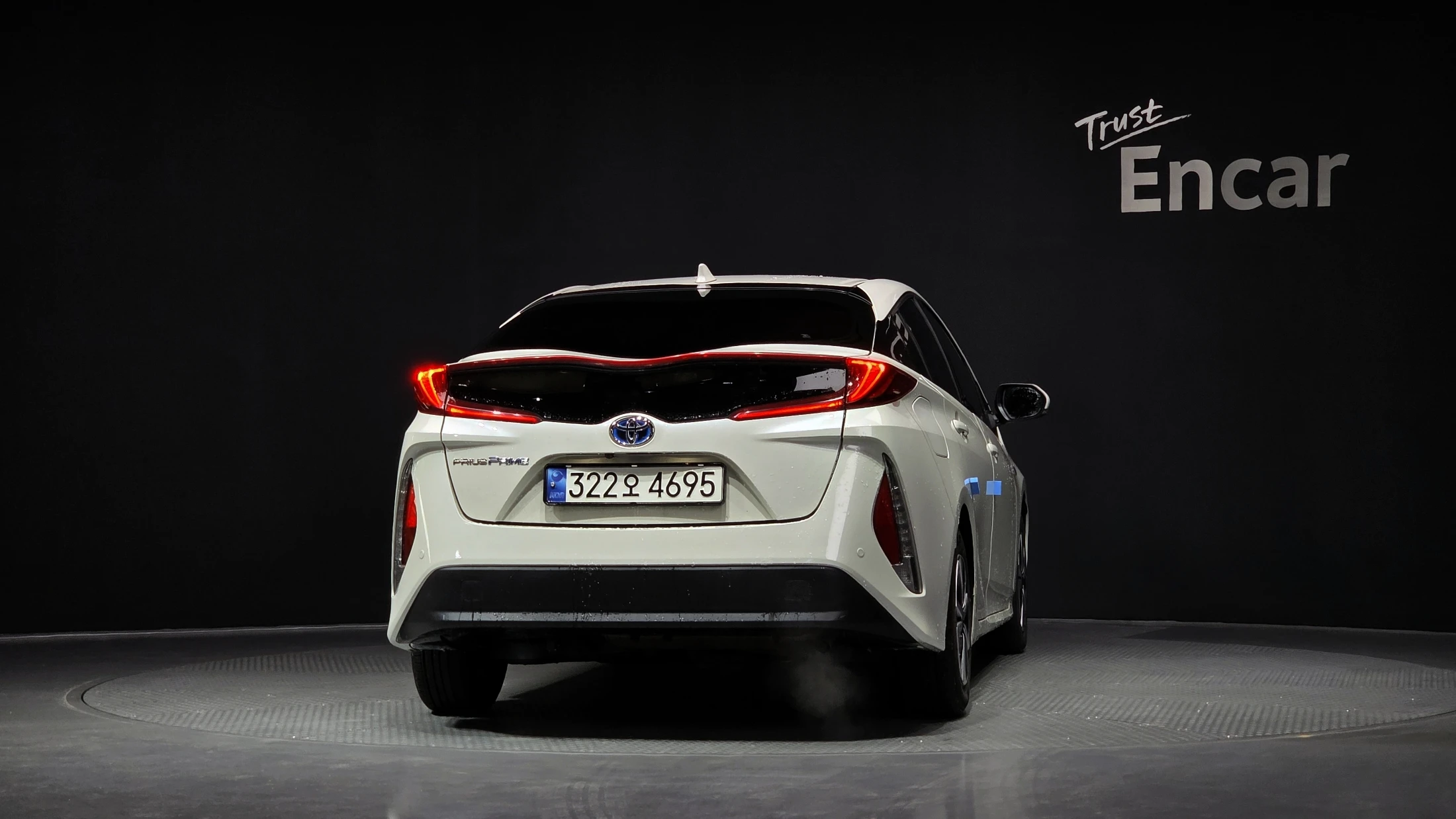 Toyota Prius Prime, 2018 — фото 4