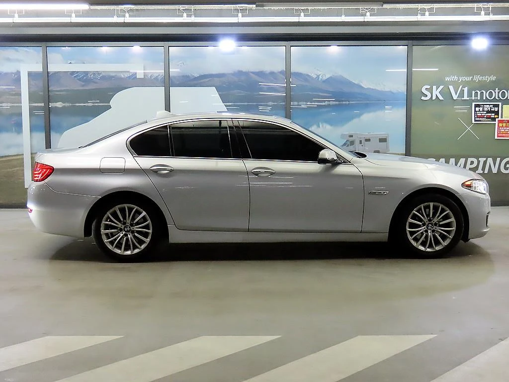 BMW 5-Series F10, 2013 — фото 20