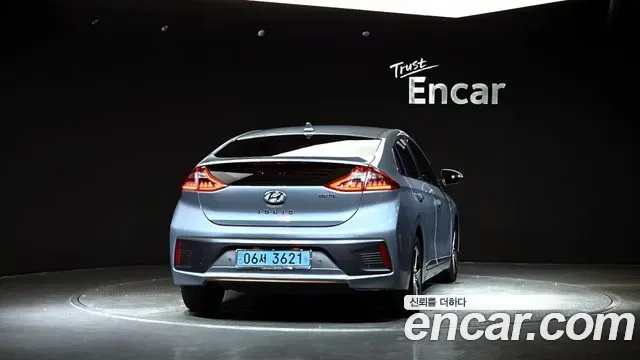 Hyundai Ioniq Ionic Electric, 2017 — фото 4