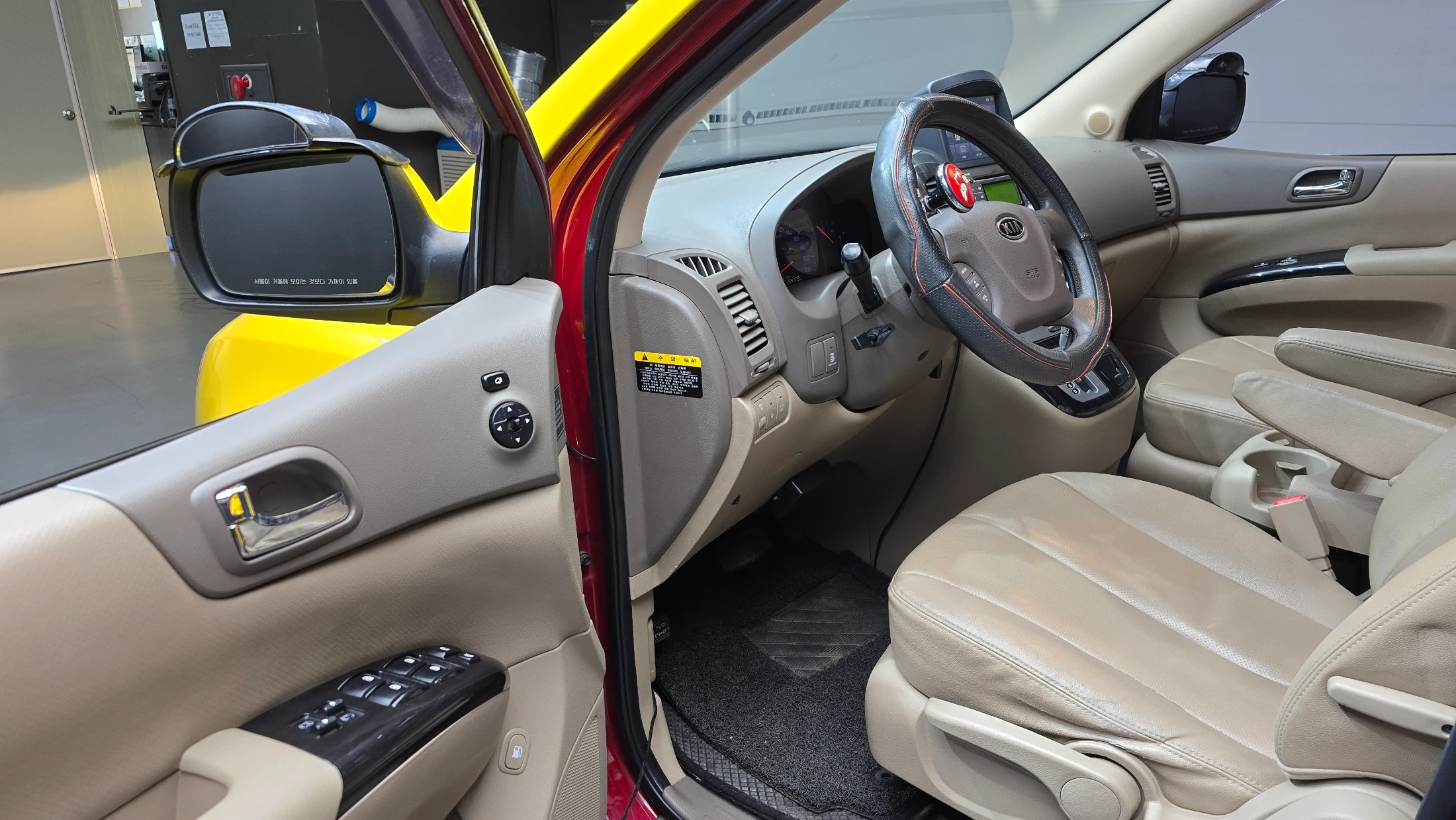 Kia Canival Carnival R, 2012 — фото 10