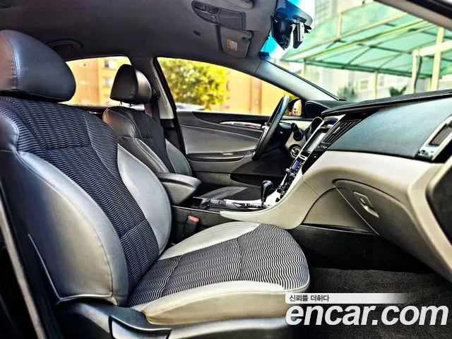 Hyundai Sonata YF Sonata, 2010 — фото 16
