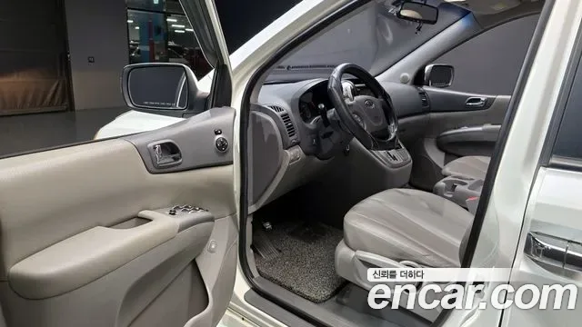 Kia Canival Carnival R, 2010 — фото 11