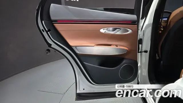 Genesis Gv70, 2025 — фото 25