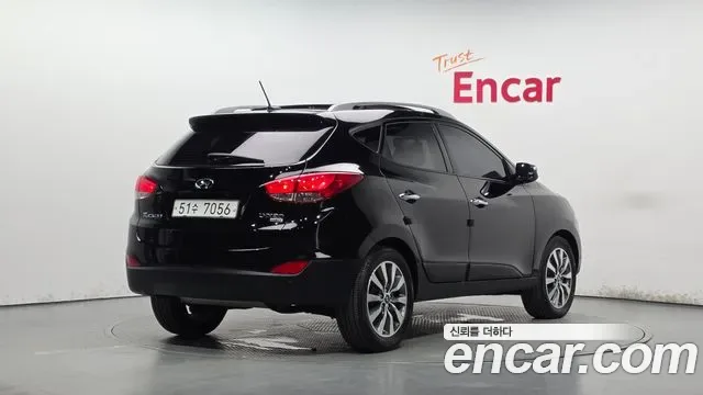 Hyundai Tucson ix, 2011 — фото 2