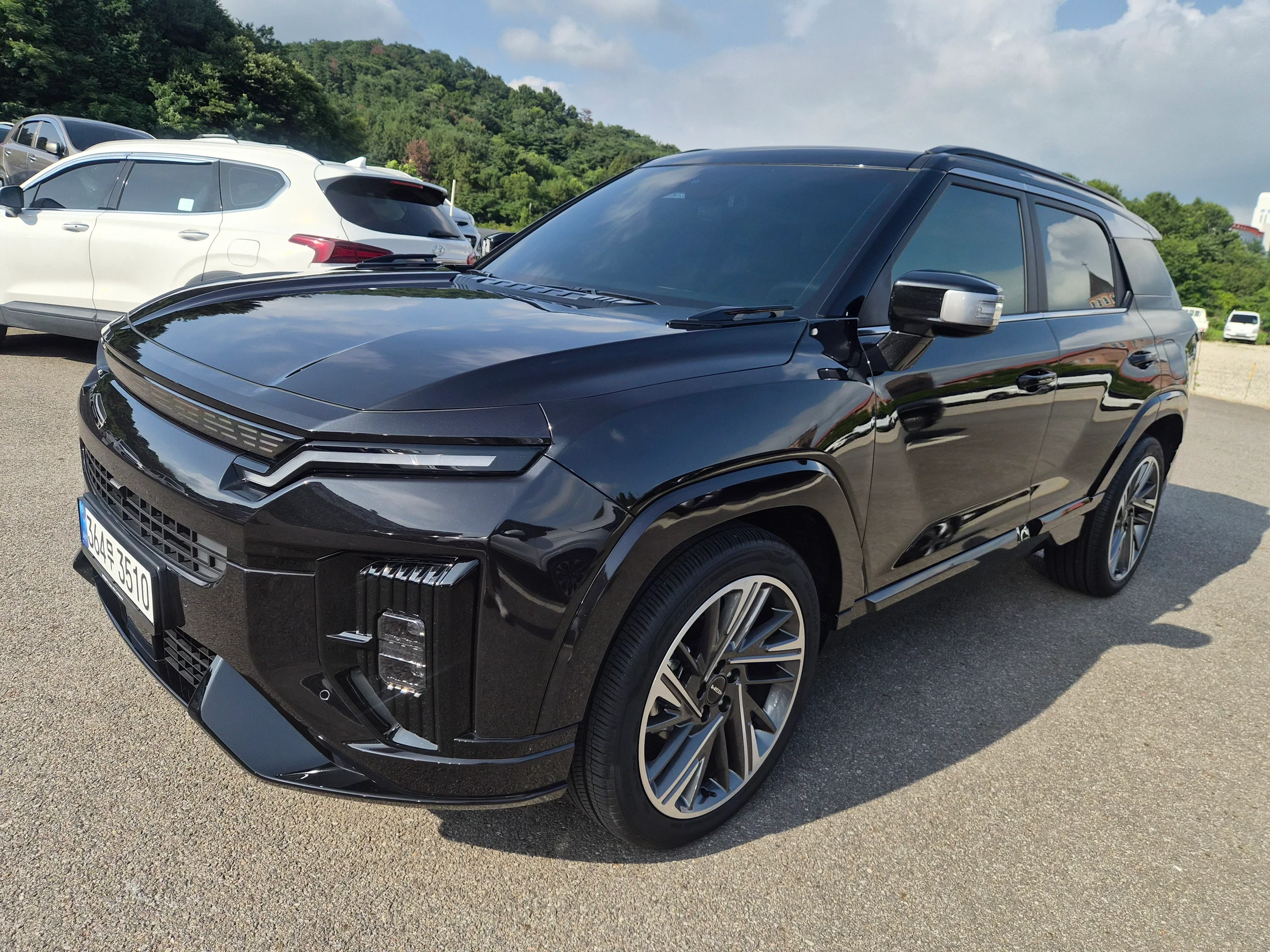 KG_Mobility_Ssangyong Actyon Activian, 2025 — фото 3