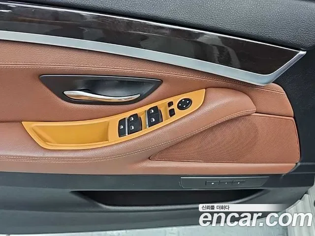 BMW 5-Series F10, 2013 — фото 15