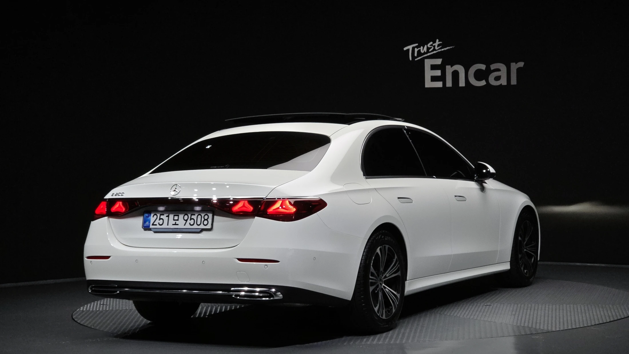 Mercedes-Benz E-Class W214, 2025 — фото 2