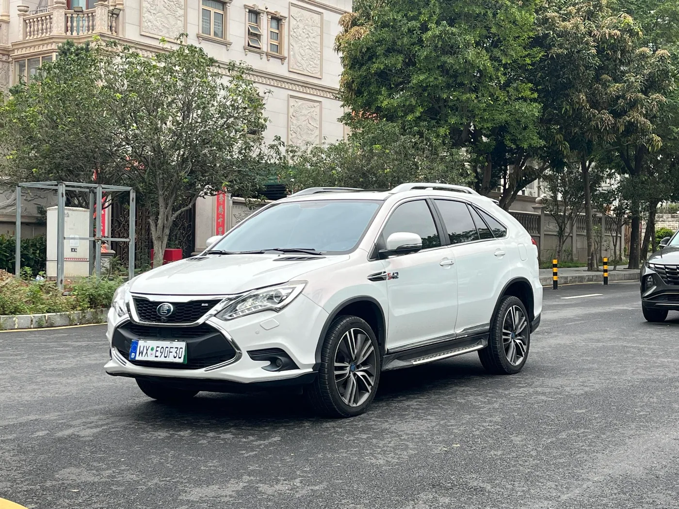 BYD Tang DM
