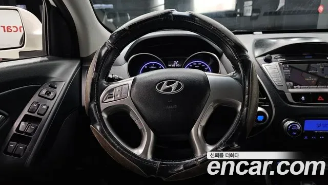 Hyundai Tucson ix, 2010 — фото 13