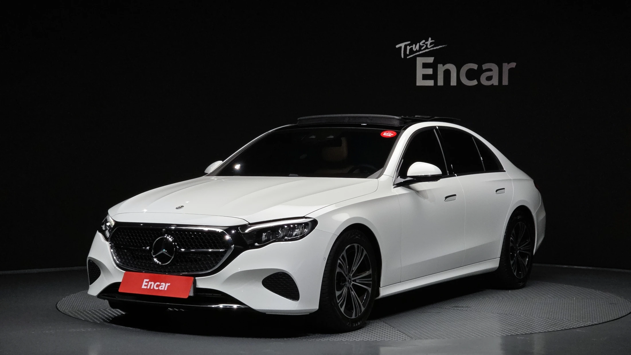 Mercedes-Benz E-Class W214