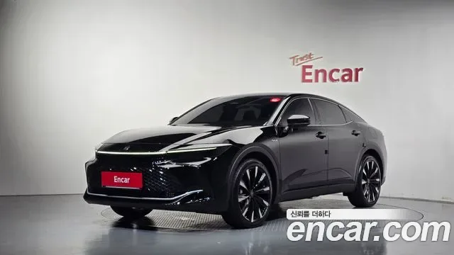 Toyota Crown Crossover