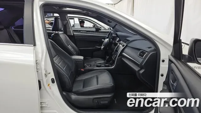 Toyota Camry, 2016 — фото 11