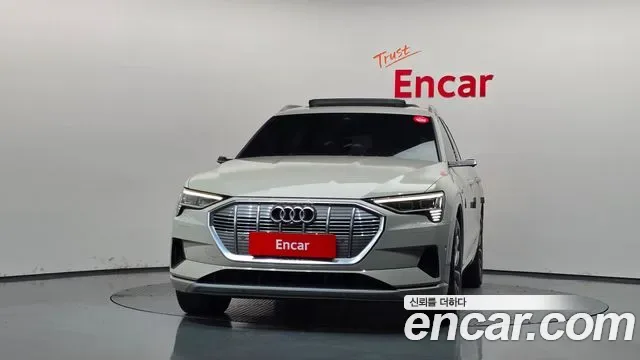 Audi E-Tron, 2020 — фото 3