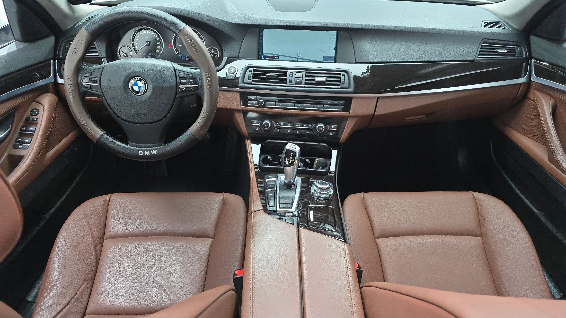 BMW 5-Series F10, 2012 — фото 7