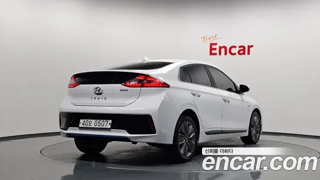 Hyundai Ioniq Ionic Hybrid, 2016 — фото 2