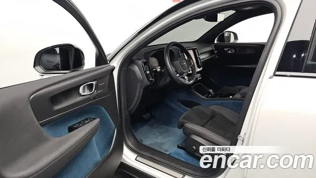 Volvo C40 Ricagiji, 2022 — фото 10