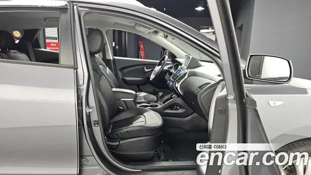 Hyundai Tucson ix, 2013 — фото 12