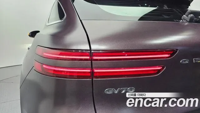 Genesis Gv70, 2021 — фото 23