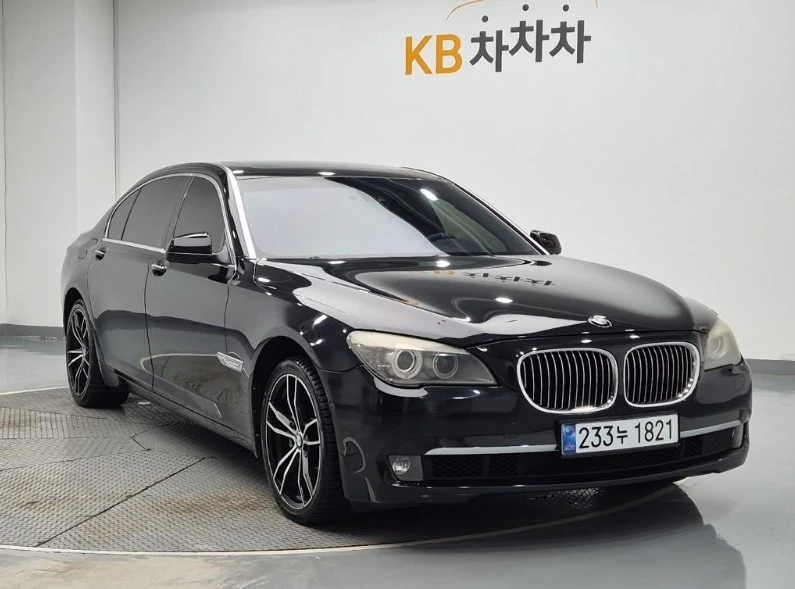 BMW 7-Series F01, 2012 — фото 20