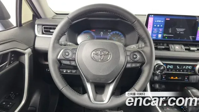 Toyota Rav4, 2025 — фото 13