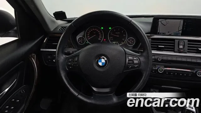 BMW 3-Series F30, 2013 — фото 13
