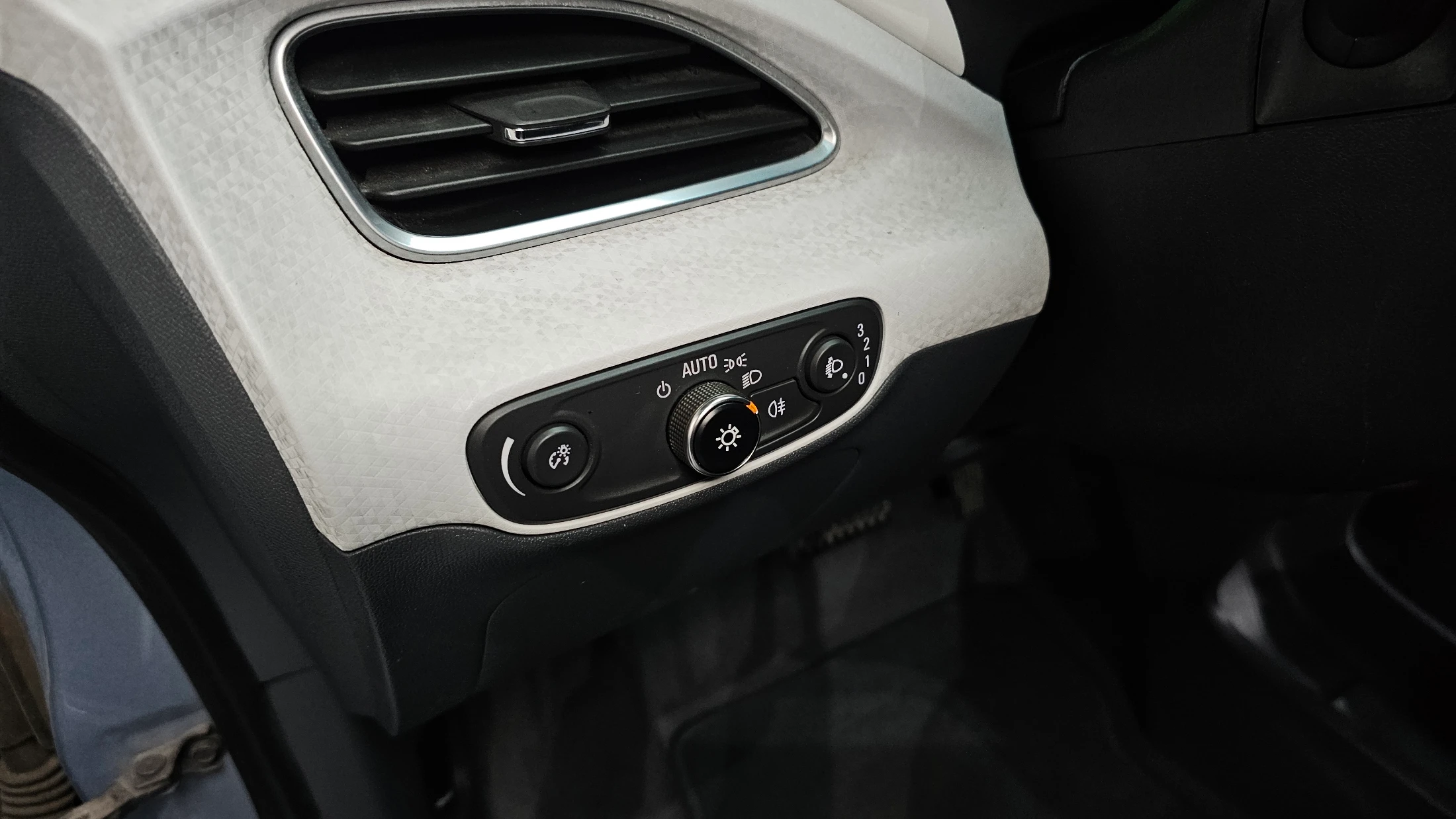 ChevroletGMDaewoo Bolt Ev, 2018 — фото 17