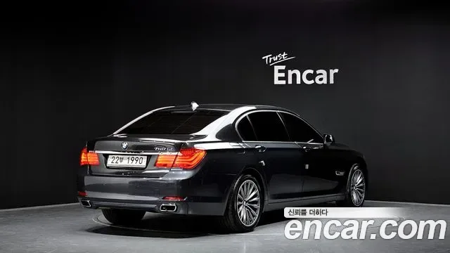 BMW 7-Series F01, 2011 — фото 2