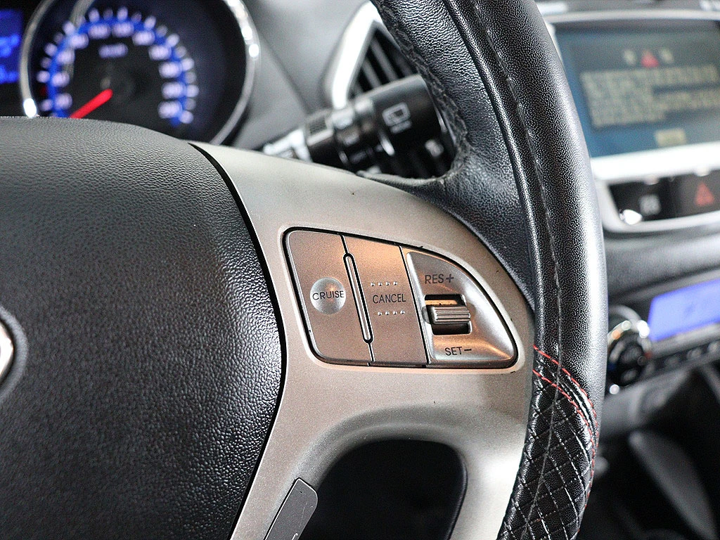 Hyundai Tucson ix, 2012 — фото 7