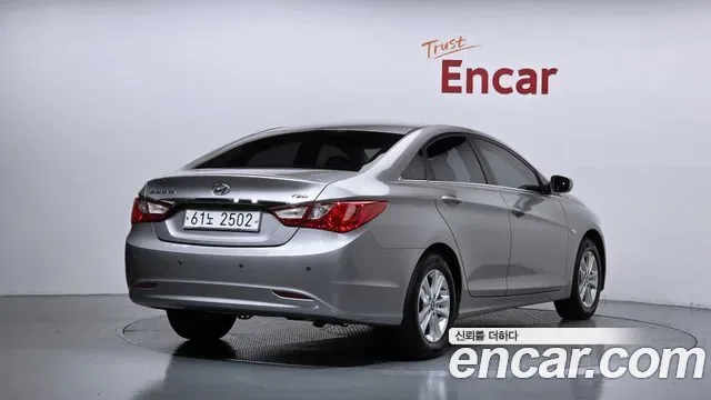 Hyundai Sonata YF Sonata, 2010 — фото 2