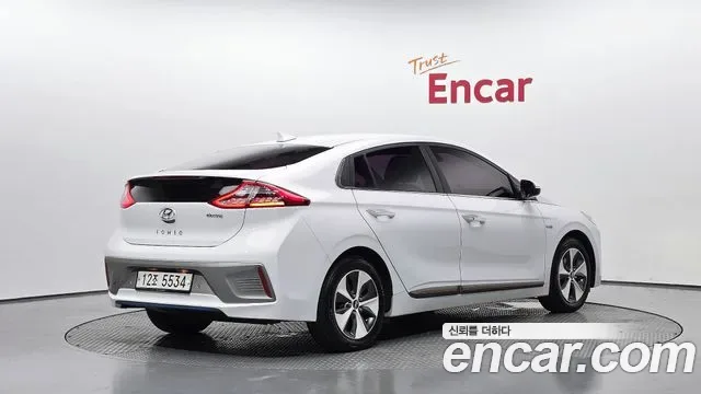 Hyundai Ioniq Ionic Electric, 2017 — фото 2