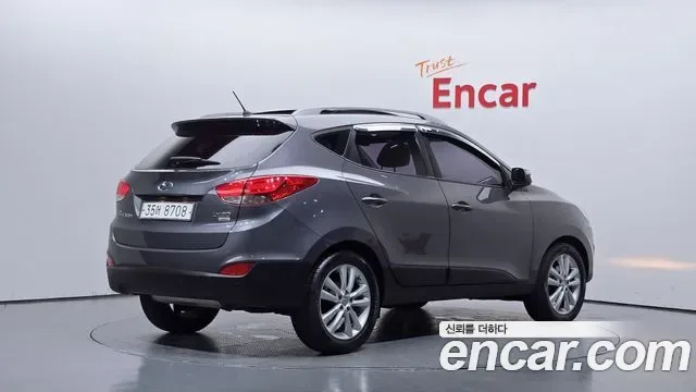 Hyundai Tucson ix, 2011 — фото 2