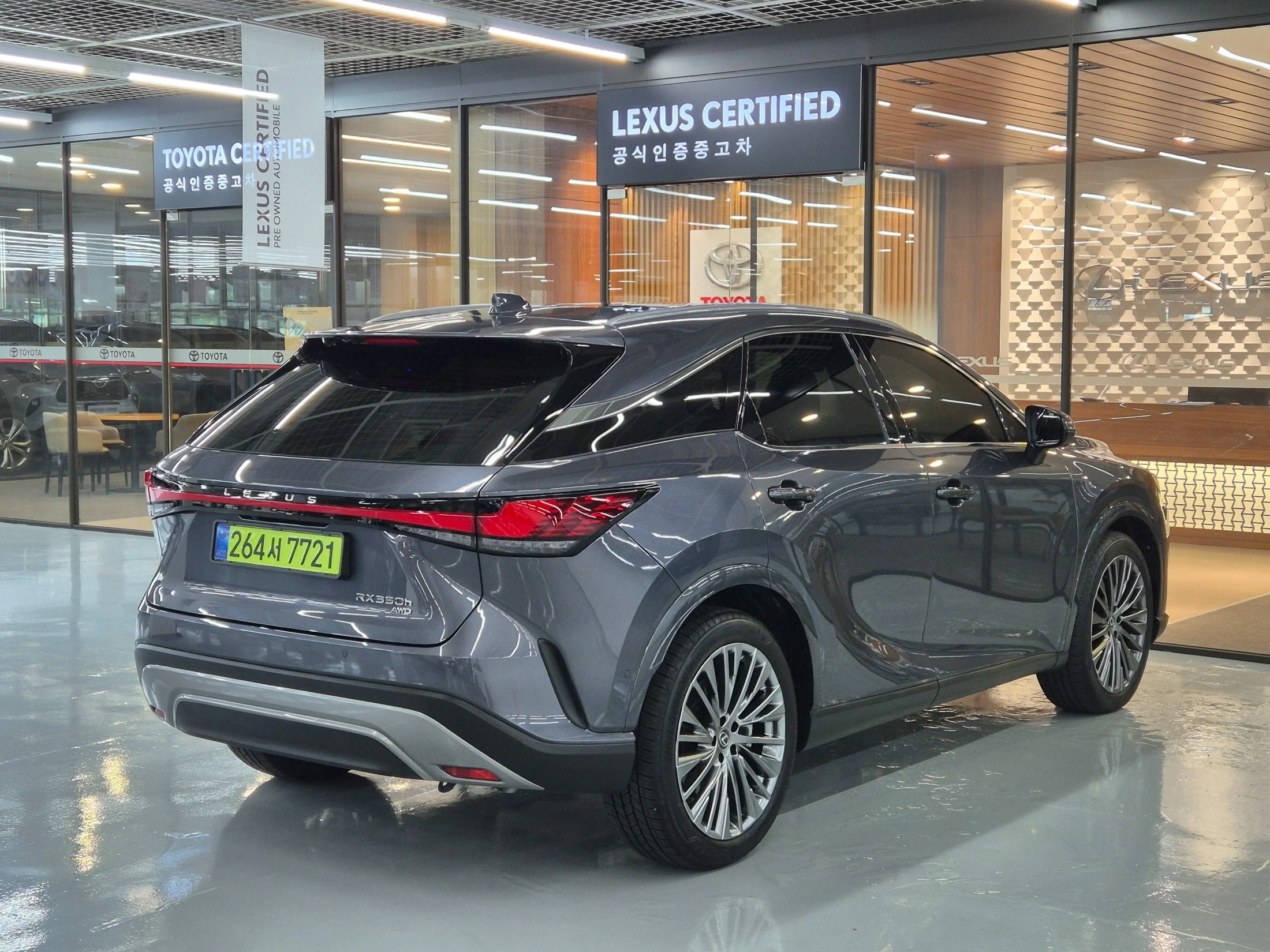Lexus Rx Rx350h, 2025 — фото 2