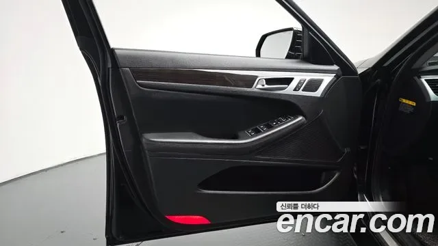 Genesis G80, 2016 — фото 25