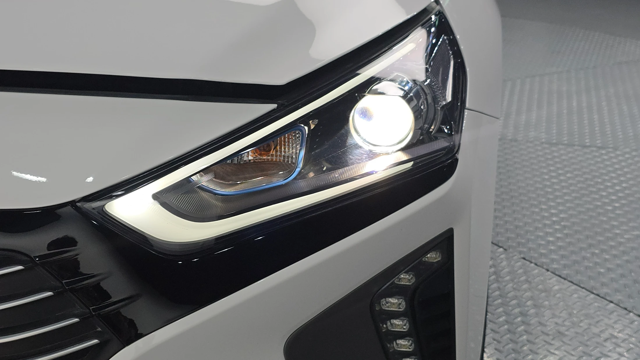 Hyundai Ioniq Ionic Hybrid, 2016 — фото 23