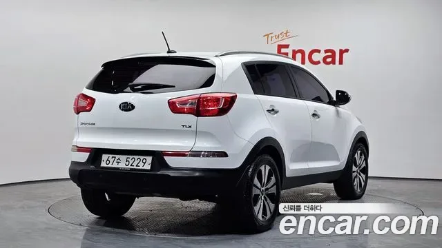 Kia Sportage, 2012 — фото 2