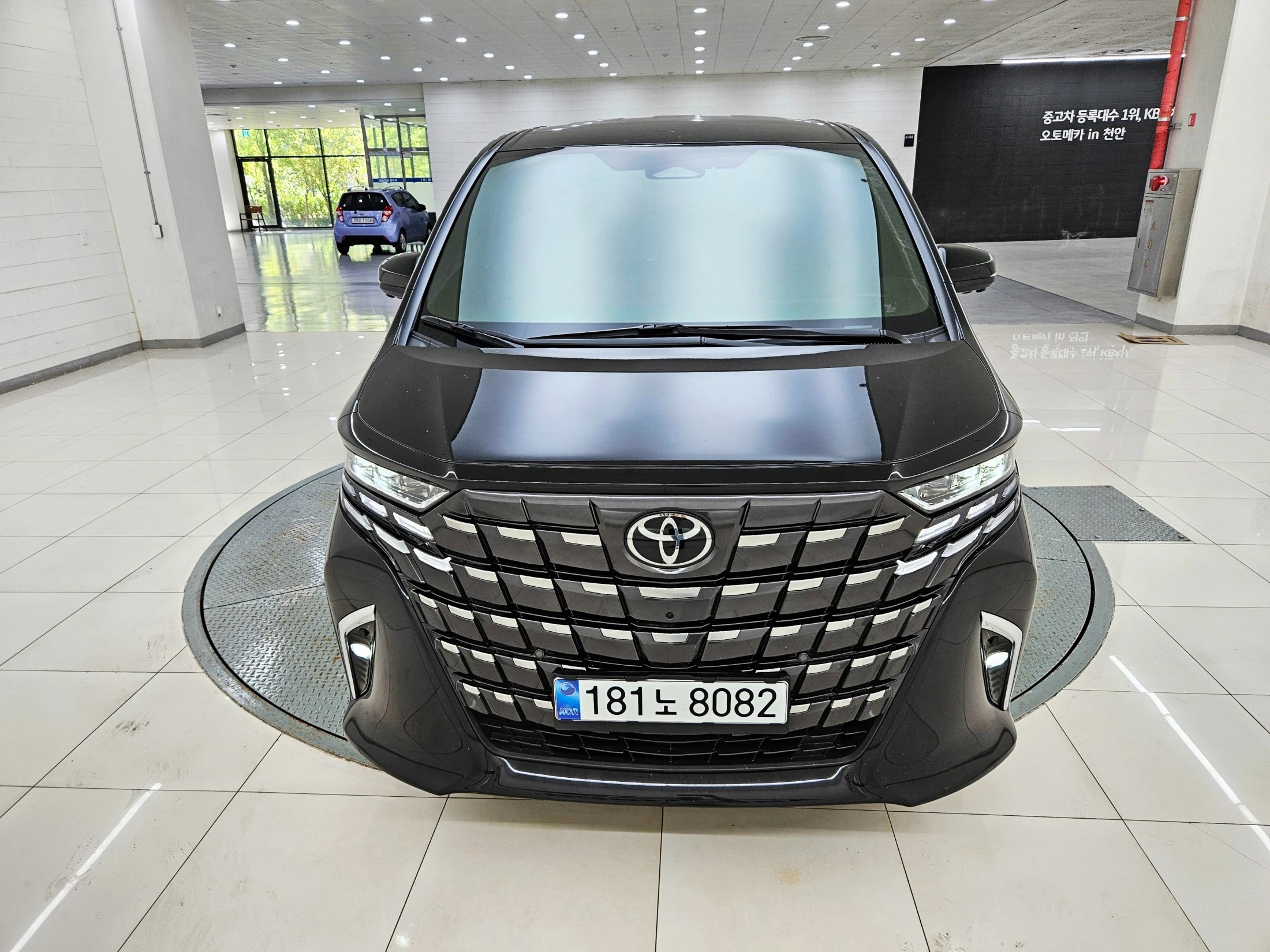 Toyota Alphard Alpad