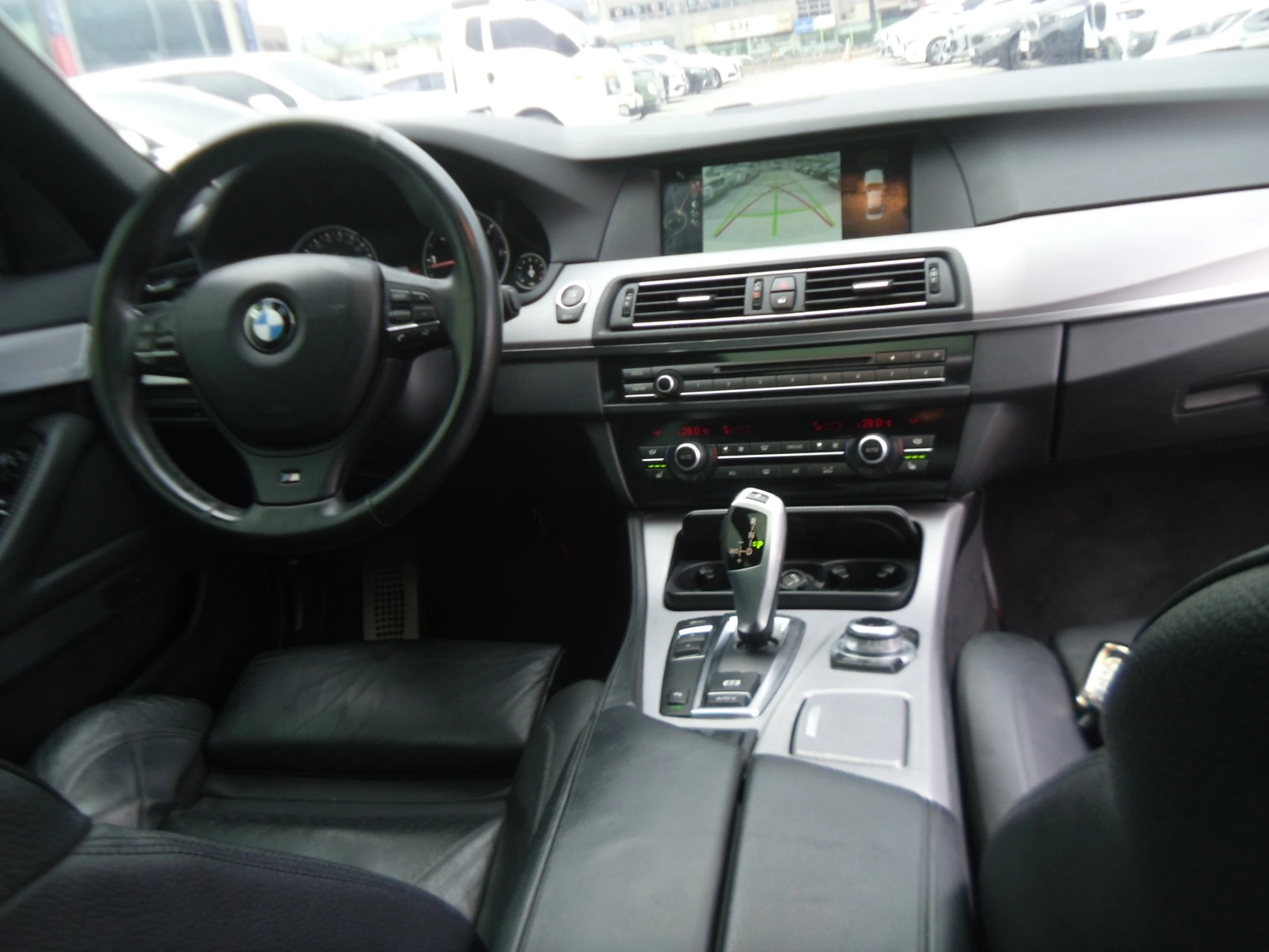 BMW 5-Series F10, 2013 — фото 16