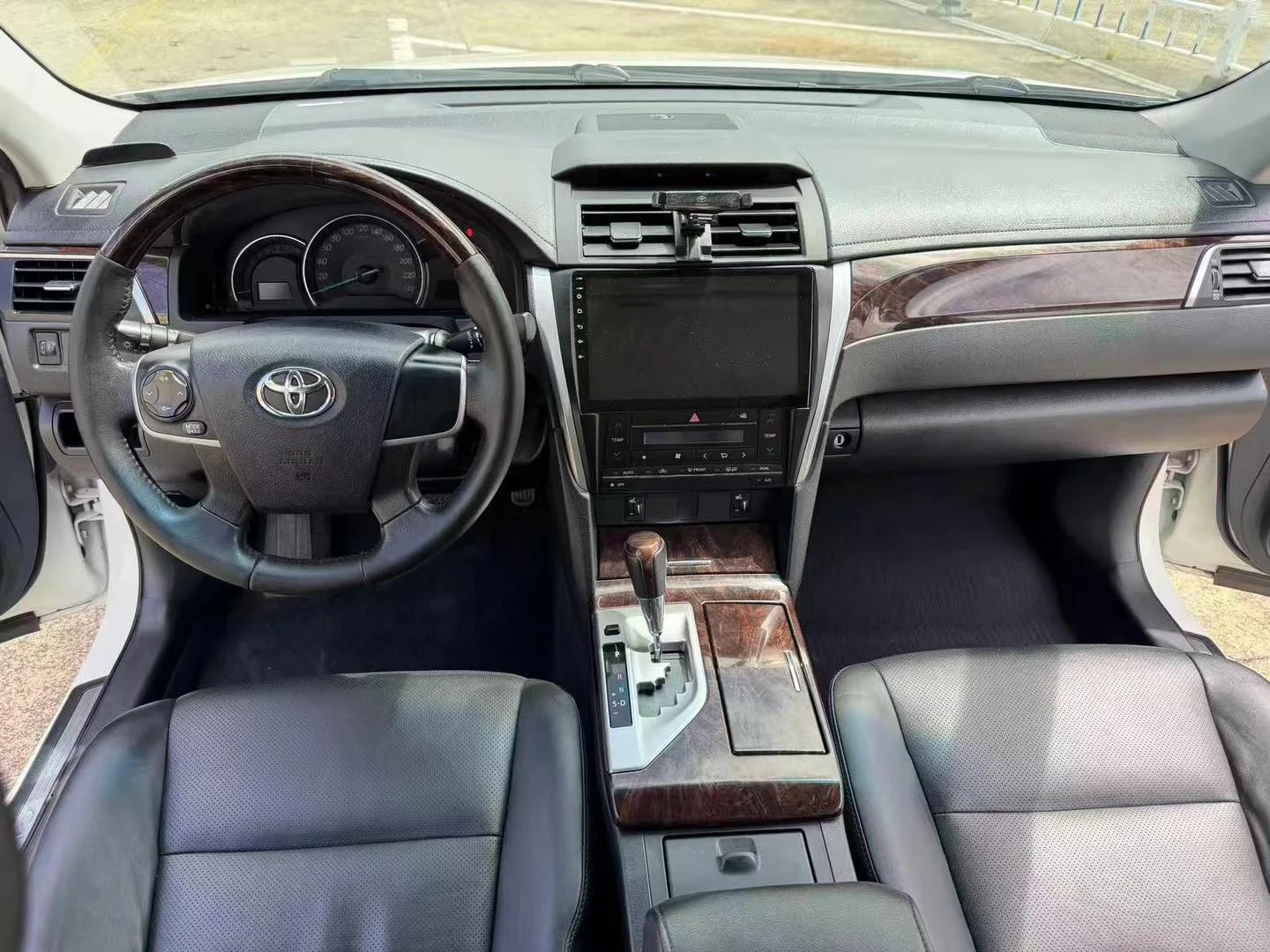 Toyota Camry, 2015 — фото 4