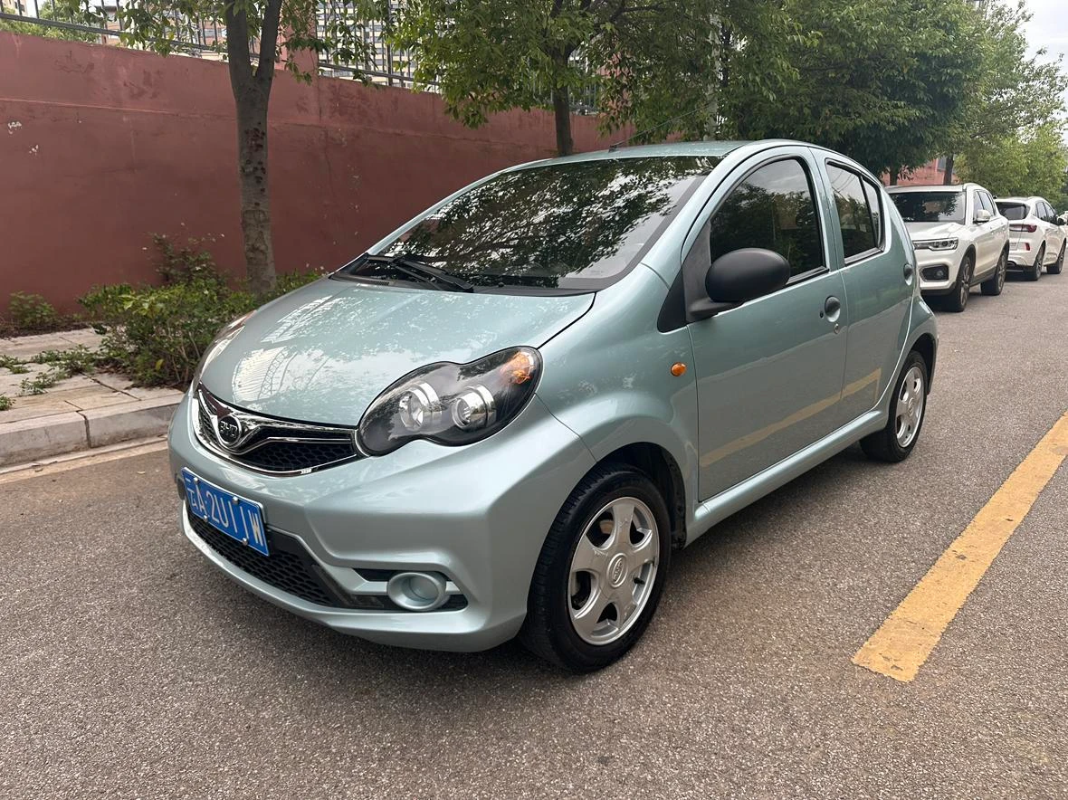 BYD F0