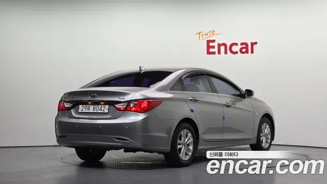 Hyundai Sonata YF Sonata, 2010 — фото 2
