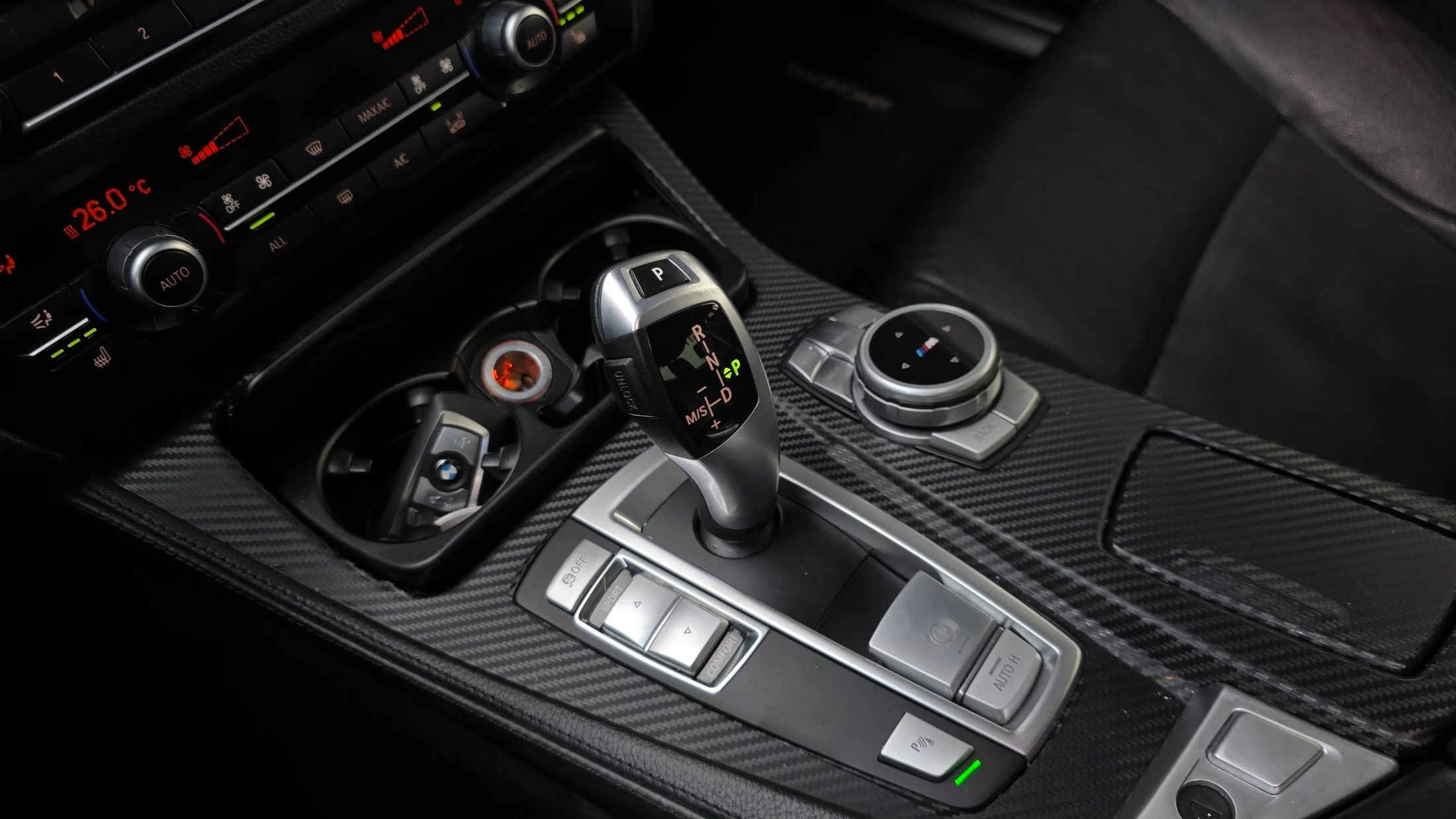 BMW 5-Series F10, 2013 — фото 9