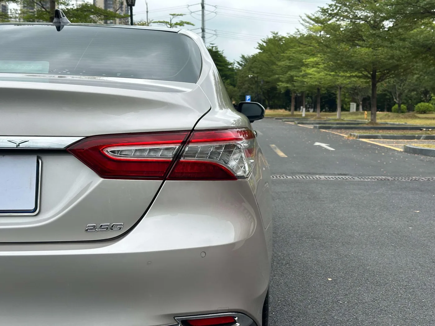 Toyota Camry, 2023 — фото 14