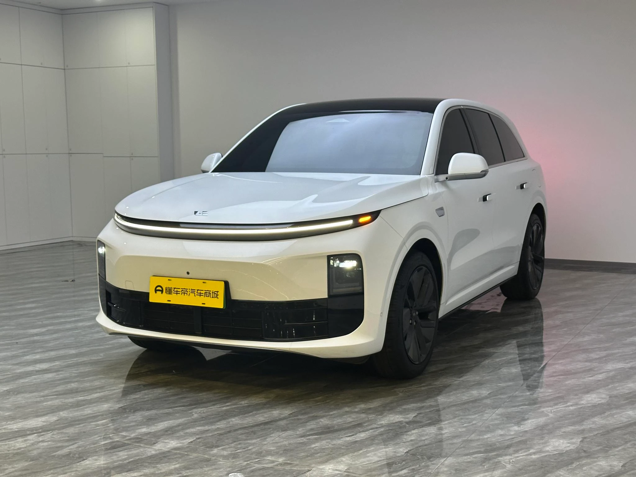 Li Auto Ideal L6